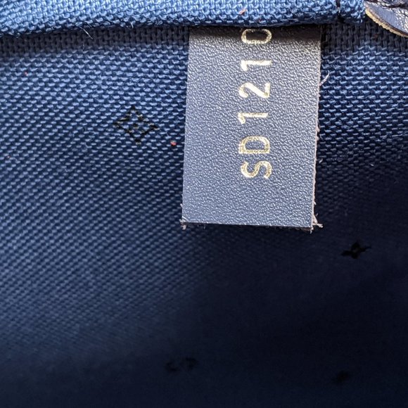 SOLD Louis Vuitton Escale Neverfull MM Bleu - Picture 6 of 8